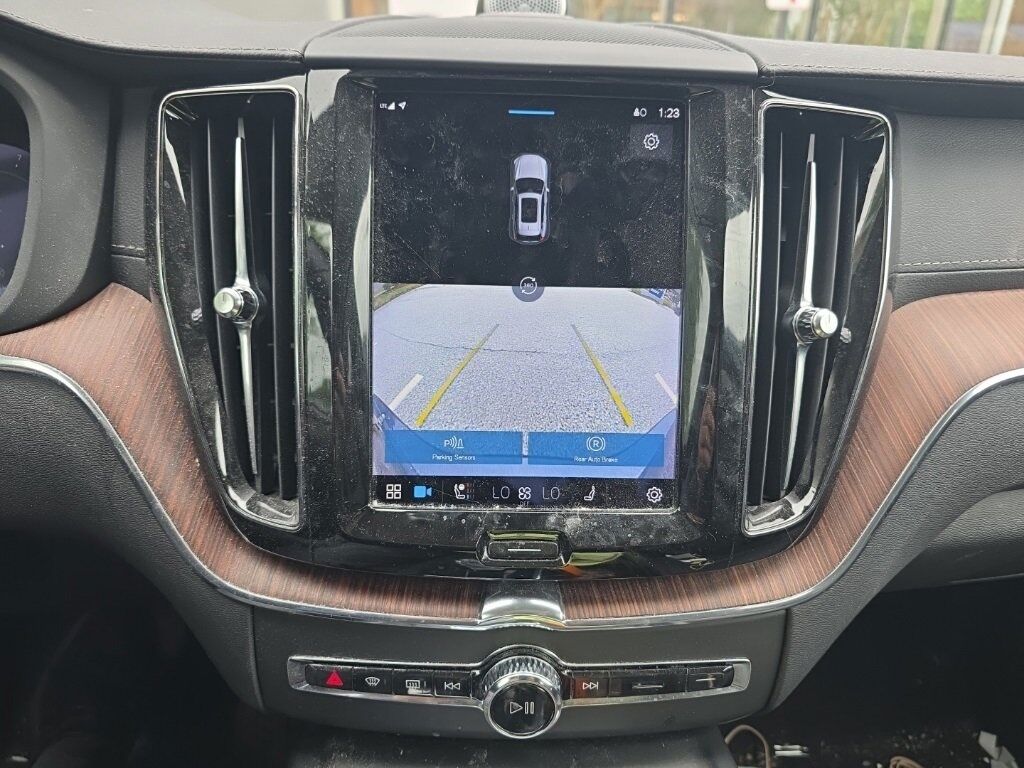 2023 Volvo XC60 B5 Ultimate Dark Theme Hunt Valley MD