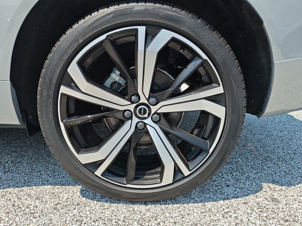 2023 Volvo XC60 B5 Ultimate Dark Theme Hunt Valley MD