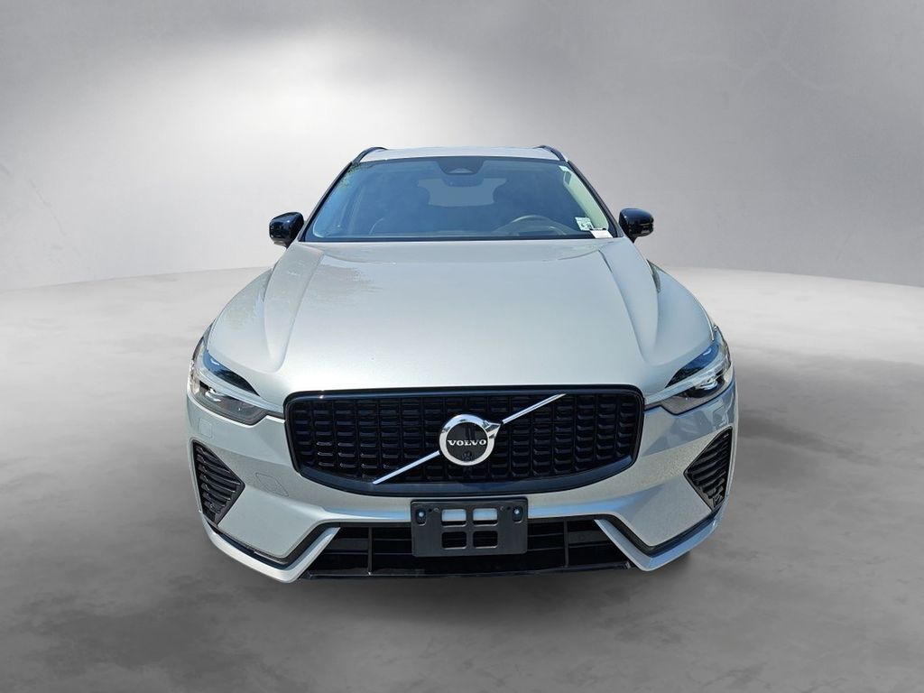 2023 Volvo XC60 B5 Ultimate Dark Theme Hunt Valley MD