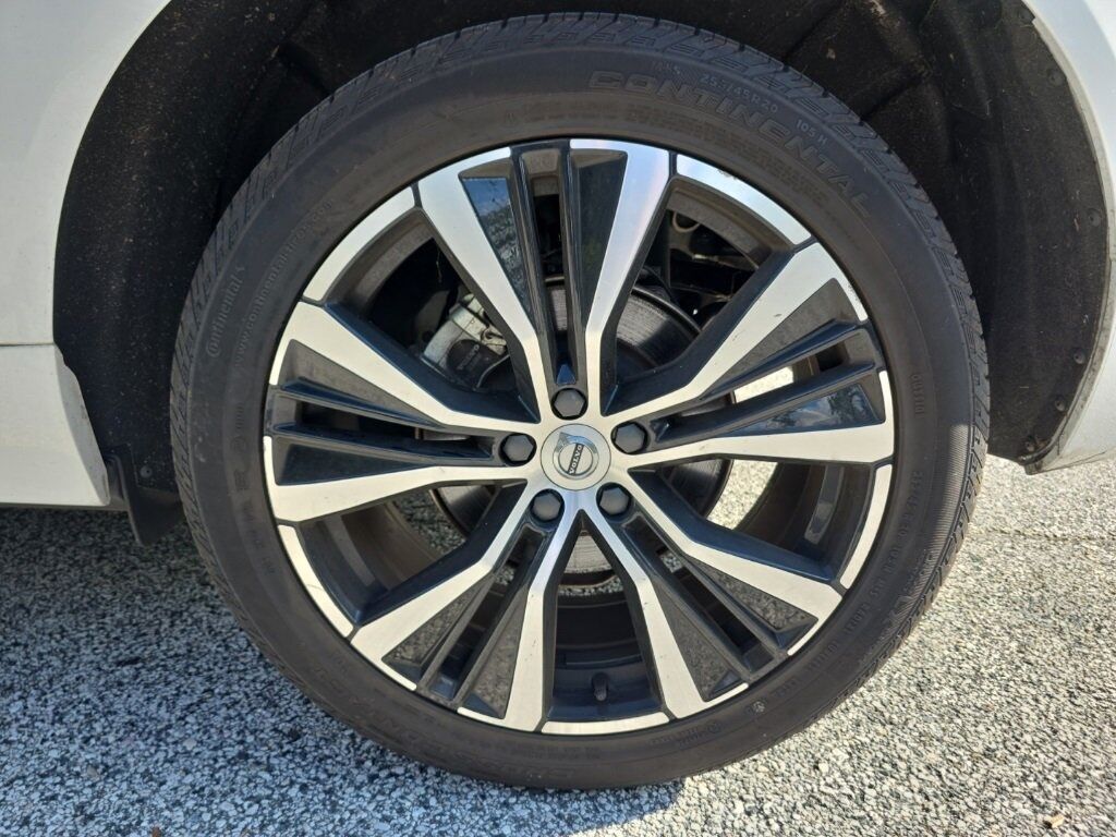 2023 Volvo XC60 B5 Ultimate Dark Theme Hunt Valley MD