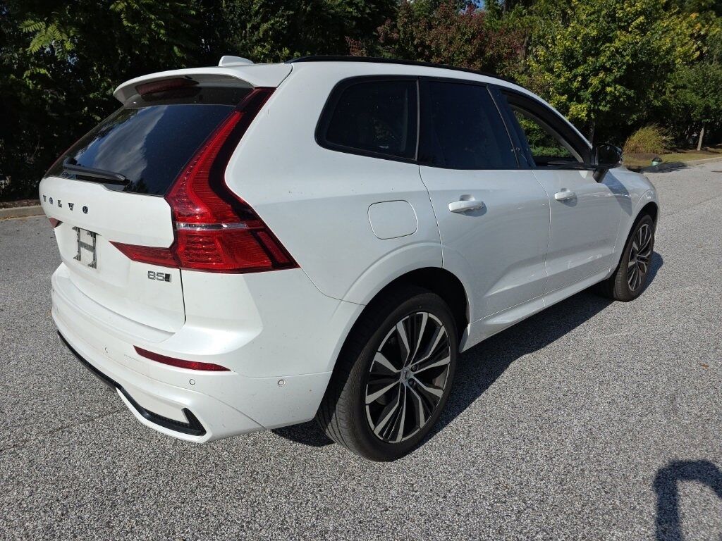 2023 Volvo XC60 B5 Ultimate Dark Theme Hunt Valley MD
