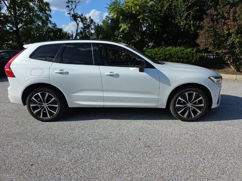 2023 Volvo XC60 B5 Ultimate Dark Theme Hunt Valley MD