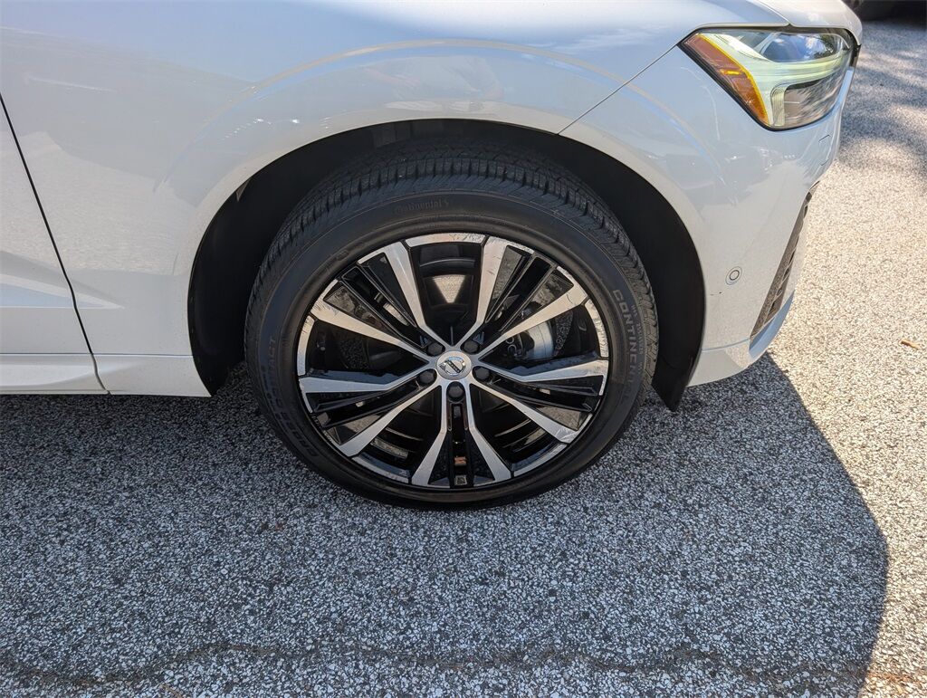 2023 Volvo XC60 B5 Ultimate Dark Theme Hunt Valley MD