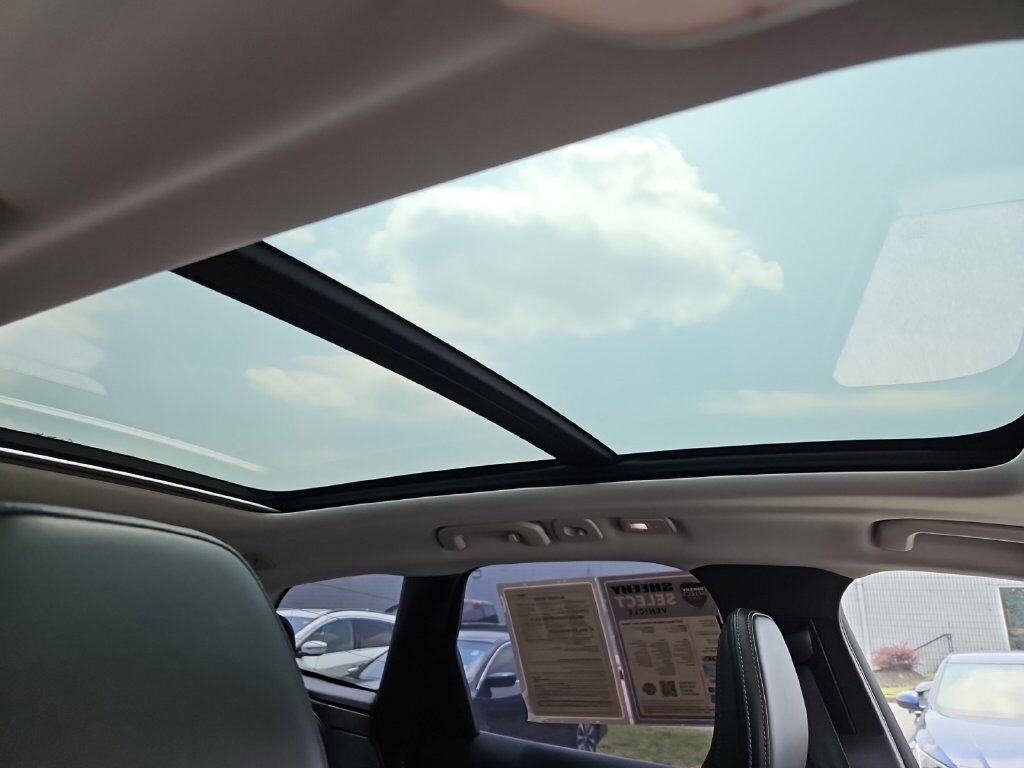2023 Volvo XC60 B5 Ultimate Dark Theme Hunt Valley MD