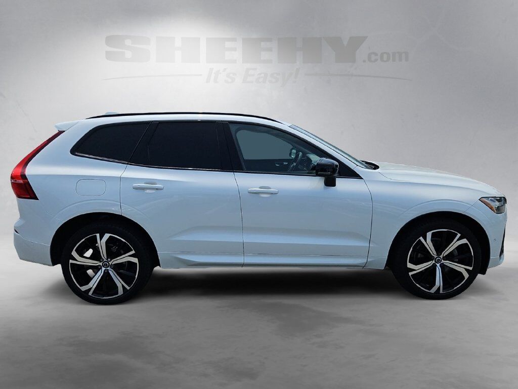 2023 Volvo XC60 B5 Ultimate Dark Theme Hunt Valley MD