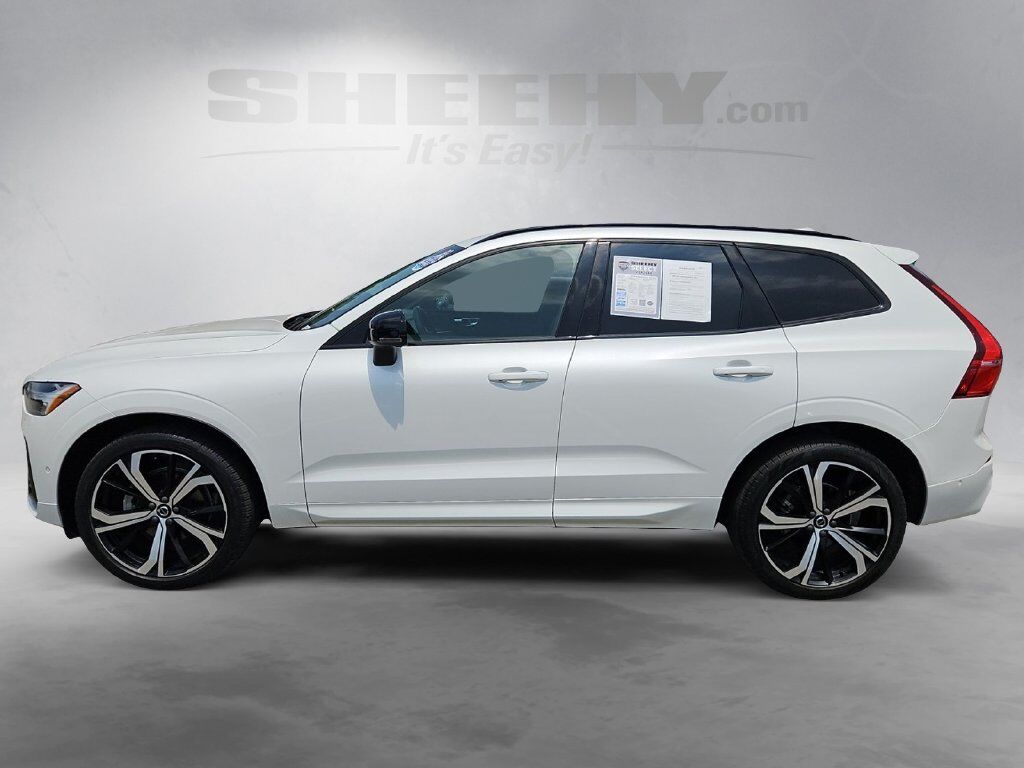2023 Volvo XC60 B5 Ultimate Dark Theme Hunt Valley MD