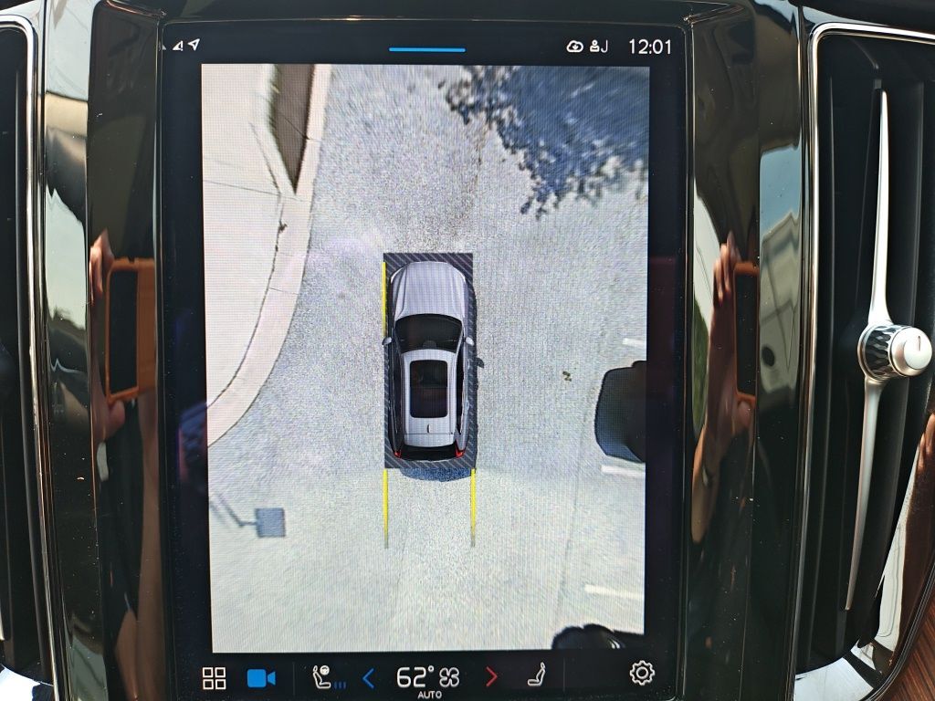 2023 Volvo XC60 B5 Ultimate Dark Theme Hunt Valley MD