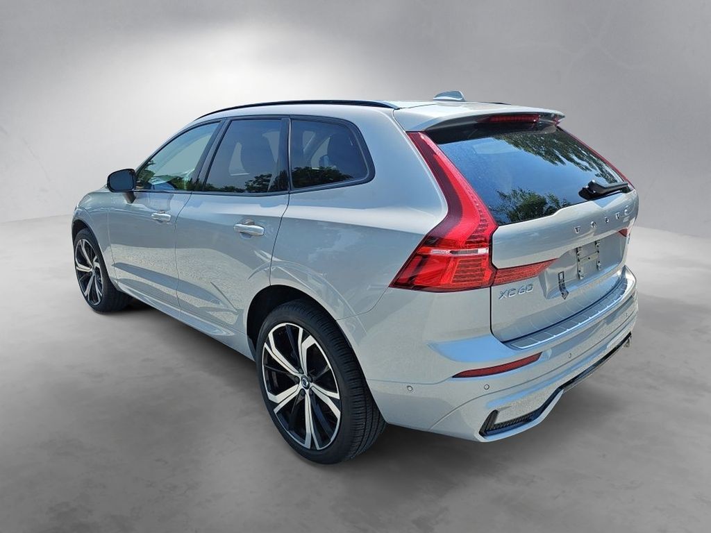 2023 Volvo XC60 B5 Ultimate Dark Theme Hunt Valley MD
