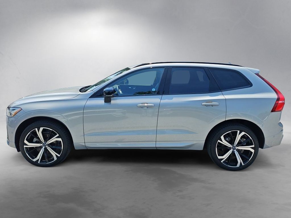 2023 Volvo XC60 B5 Ultimate Dark Theme Hunt Valley MD