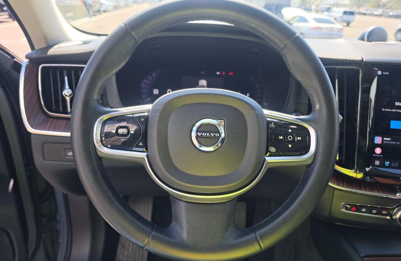 2023 Volvo XC60 B6 Hybrid AWD ULTRA | Bowers &amp; Wilkins, Dark Theme, Pilot Assist * Portland OR