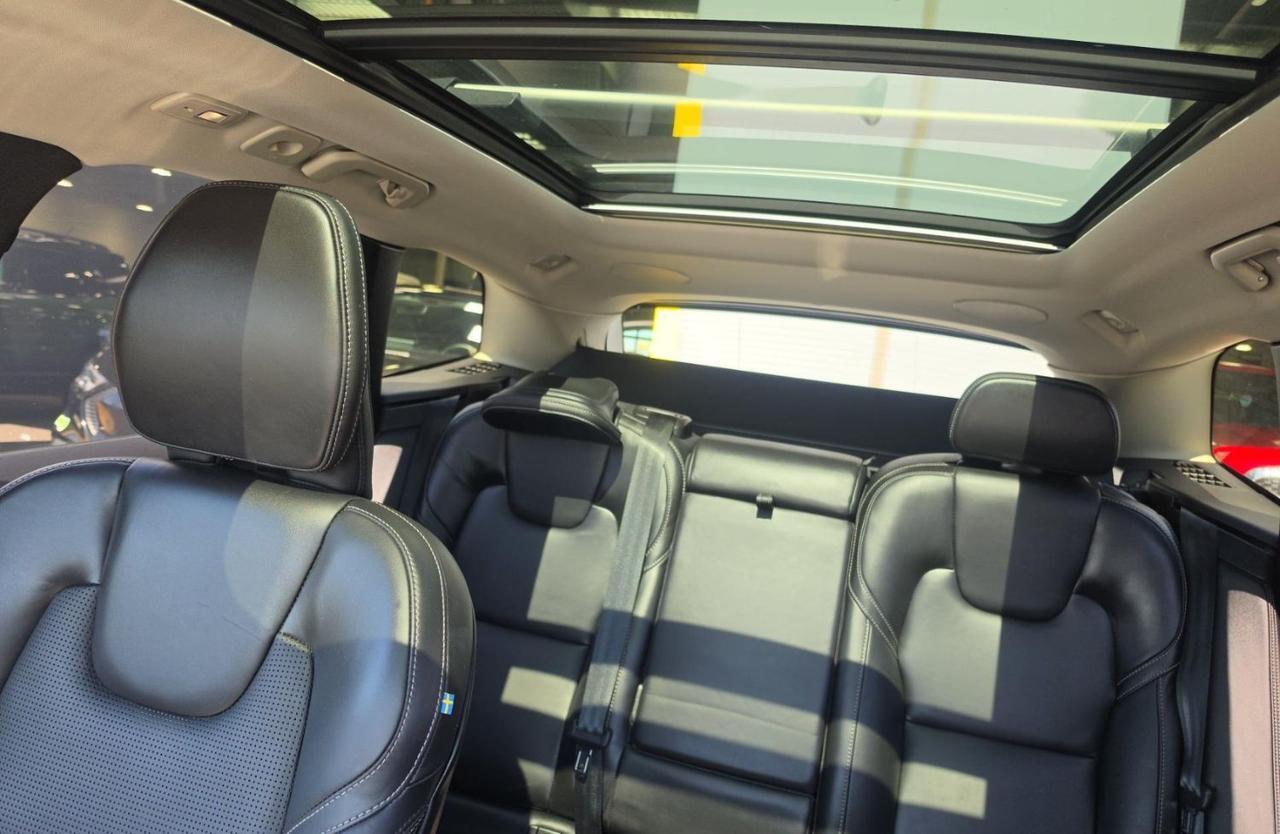 2023 Volvo XC60 B6 Hybrid AWD ULTRA | Bowers &amp; Wilkins, Dark Theme, Pilot Assist * Portland OR