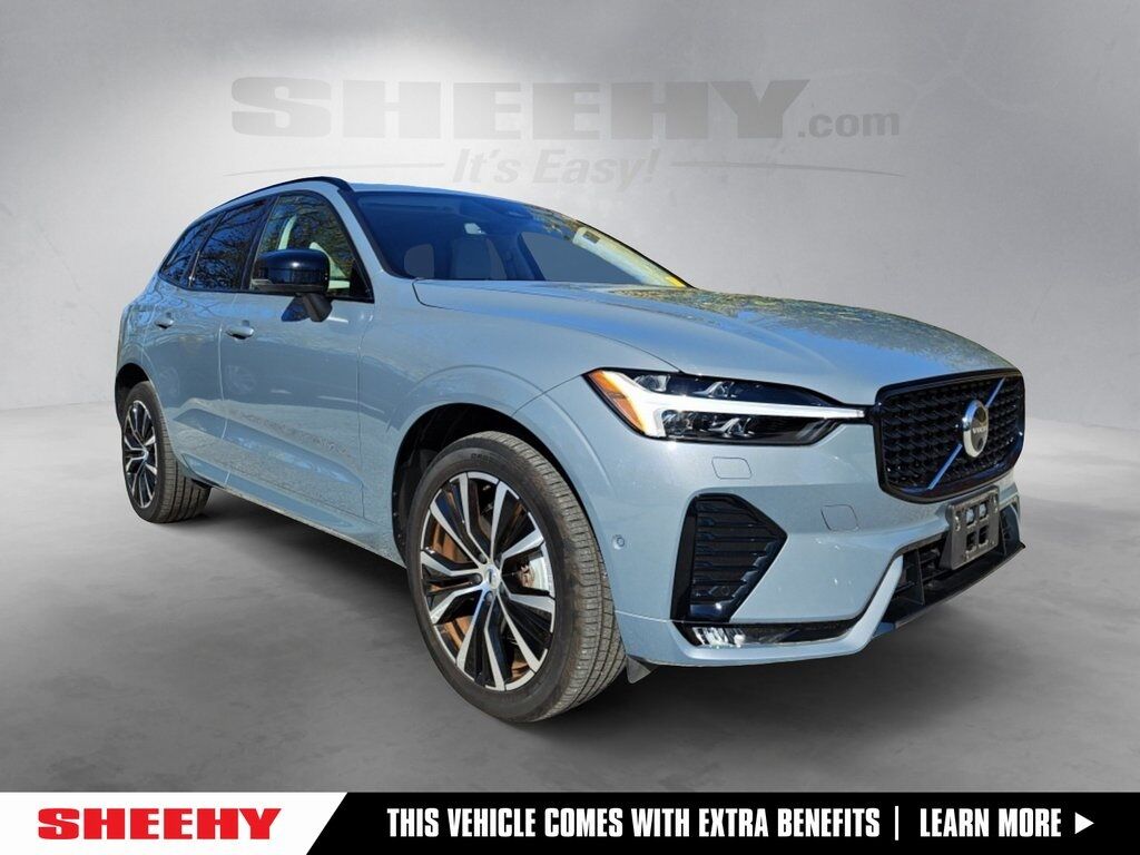 2023 Volvo XC60 B6 Ultimate Dark Theme