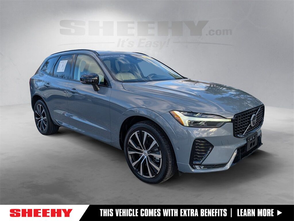 2023 Volvo XC60 B6 Ultimate Dark Theme