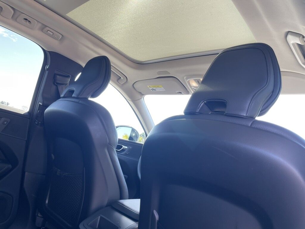 2023 Volvo XC60 PLUS~LEATHER~MOONROOF~20 WHEELS~FACTORY WARRANTY~ONLINE FINANCE AND SHIPPING AVAILABLE!!!! Sarasota FL