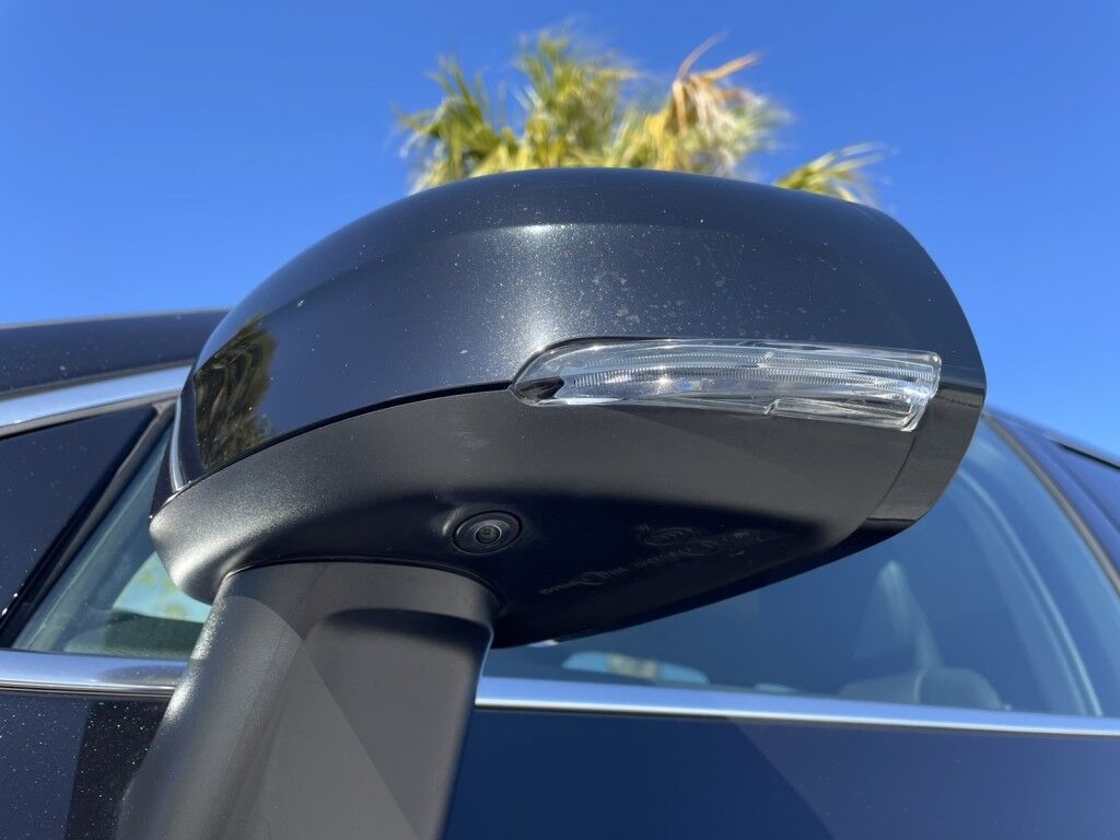 2023 Volvo XC60 PLUS~LEATHER~MOONROOF~20 WHEELS~FACTORY WARRANTY~ONLINE FINANCE AND SHIPPING AVAILABLE!!!! Sarasota FL