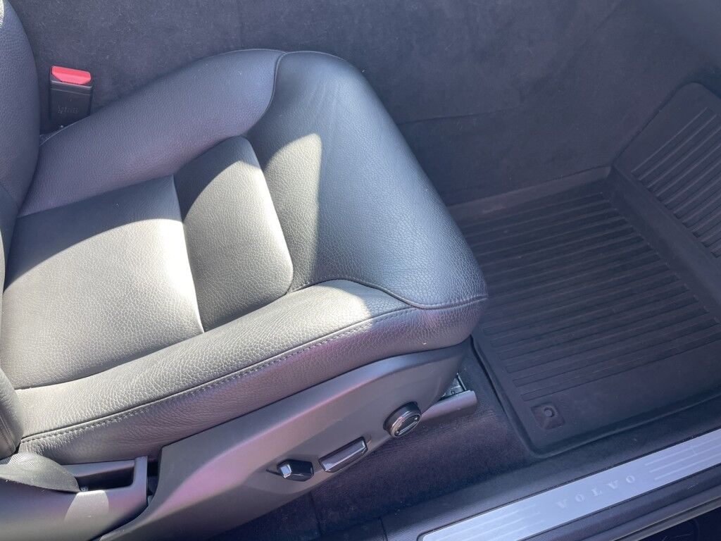 2023 Volvo XC60 PLUS~LEATHER~MOONROOF~20 WHEELS~FACTORY WARRANTY~ONLINE FINANCE AND SHIPPING AVAILABLE!!!! Sarasota FL