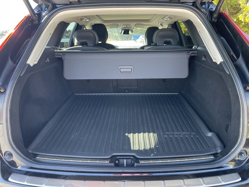 2023 Volvo XC60 PLUS~LEATHER~MOONROOF~20 WHEELS~FACTORY WARRANTY~ONLINE FINANCE AND SHIPPING AVAILABLE!!!! Sarasota FL