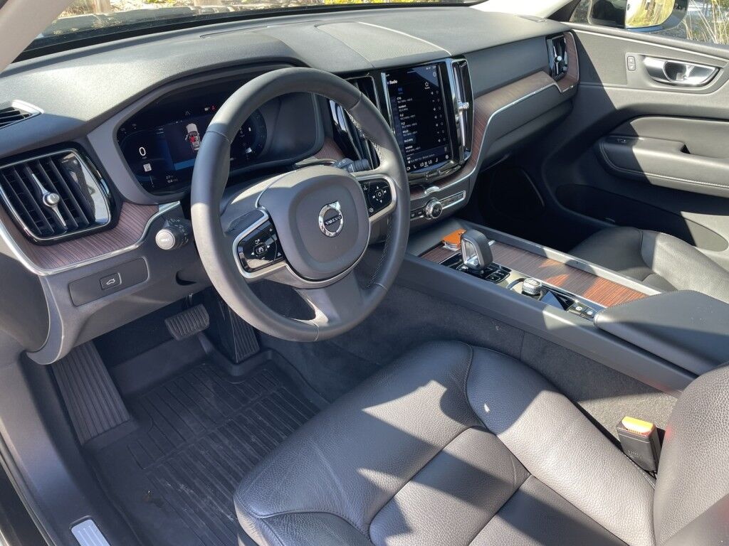 2023 Volvo XC60 PLUS~LEATHER~MOONROOF~20 WHEELS~FACTORY WARRANTY~ONLINE FINANCE AND SHIPPING AVAILABLE!!!! Sarasota FL
