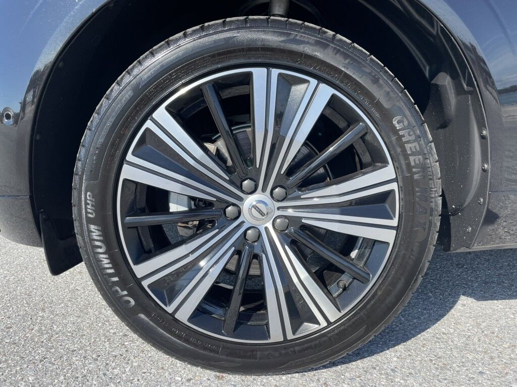 2023 Volvo XC60 PLUS~LEATHER~MOONROOF~20 WHEELS~FACTORY WARRANTY~ONLINE FINANCE AND SHIPPING AVAILABLE!!!! Sarasota FL