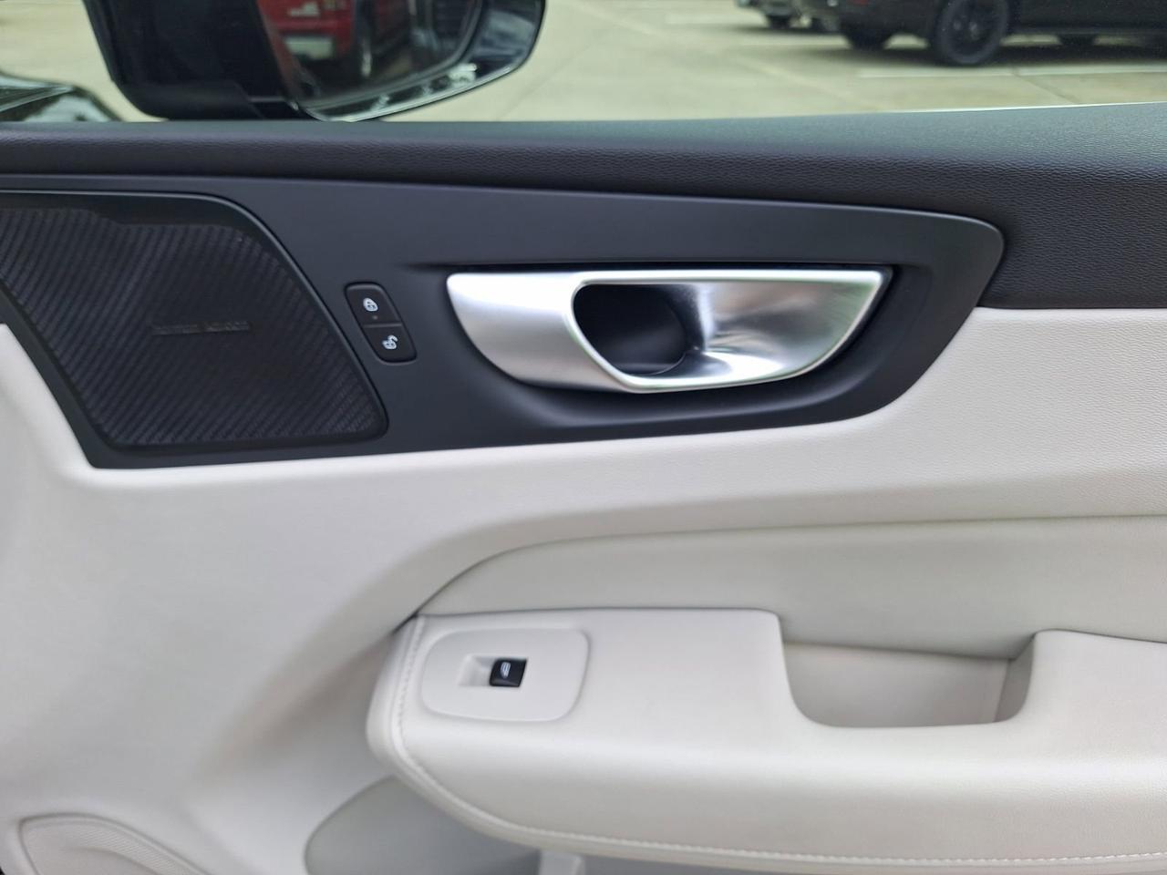 2023 Volvo XC60 Plus Bright Theme Hurst TX