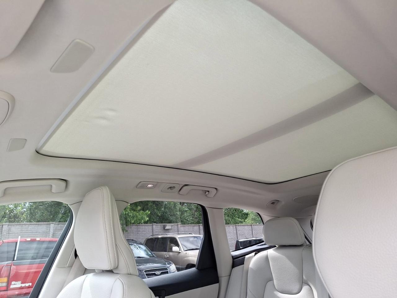 2023 Volvo XC60 Plus Bright Theme Hurst TX