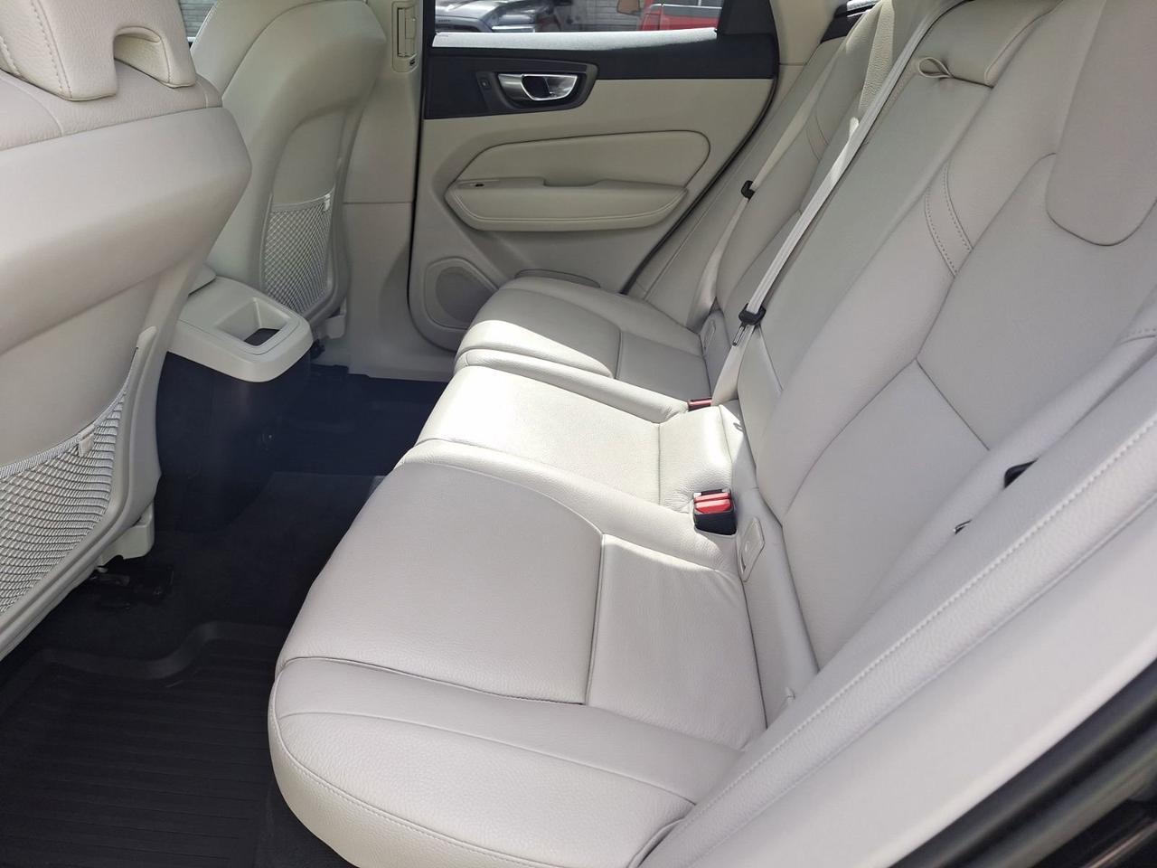 2023 Volvo XC60 Plus Bright Theme Hurst TX