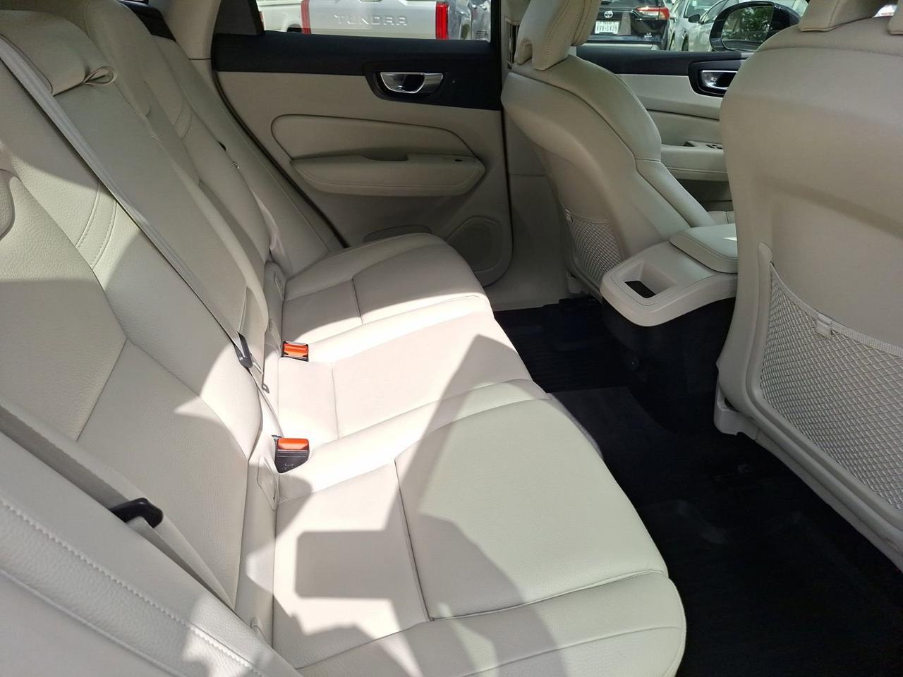 2023 Volvo XC60 Plus Bright Theme Hurst TX