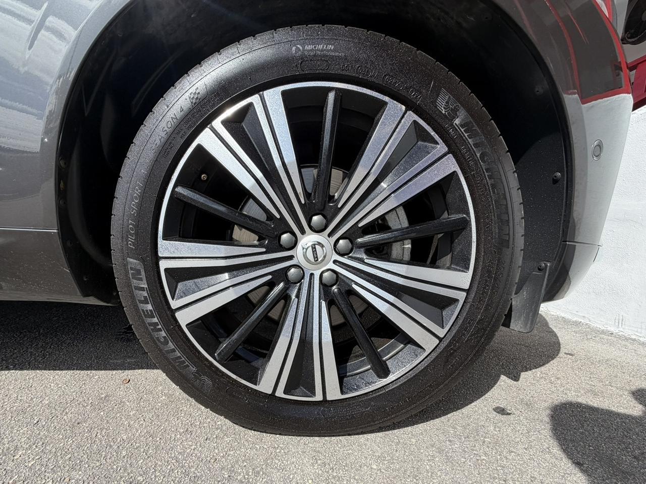 2023 Volvo XC60 Plus Bright Theme Hollywood FL