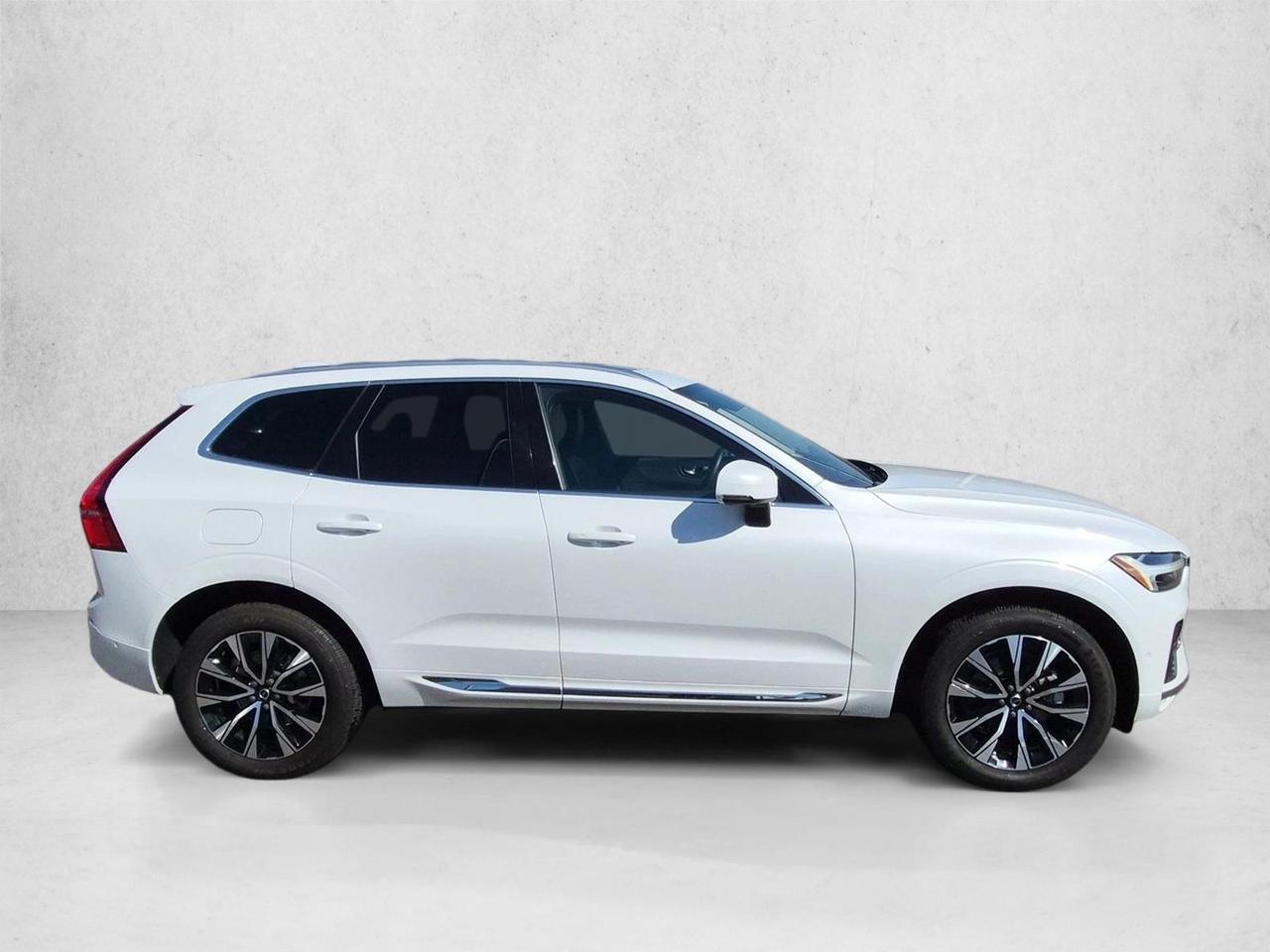 2023 Volvo XC60 Plus Bright Theme Roseville CA