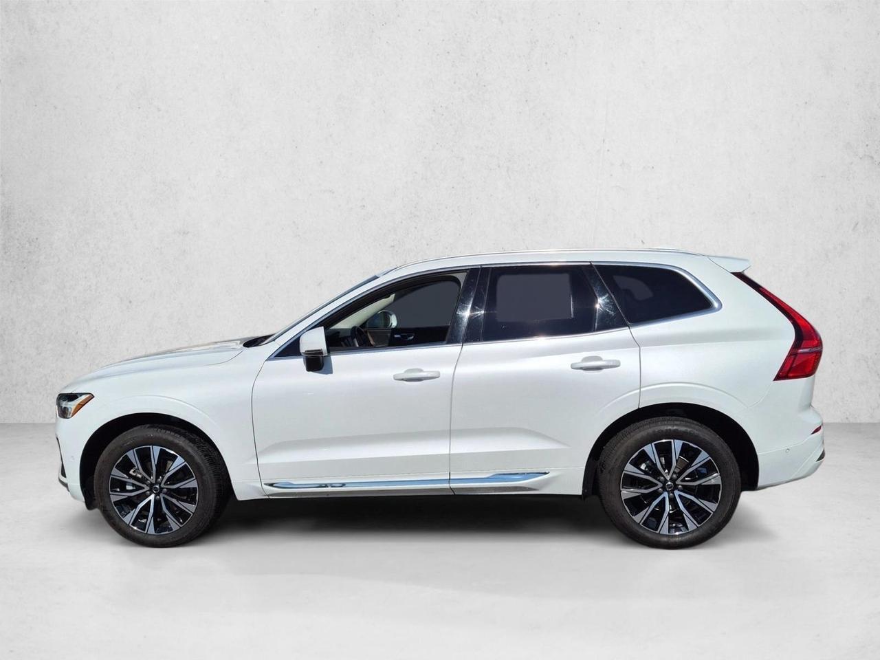2023 Volvo XC60 Plus Bright Theme Roseville CA