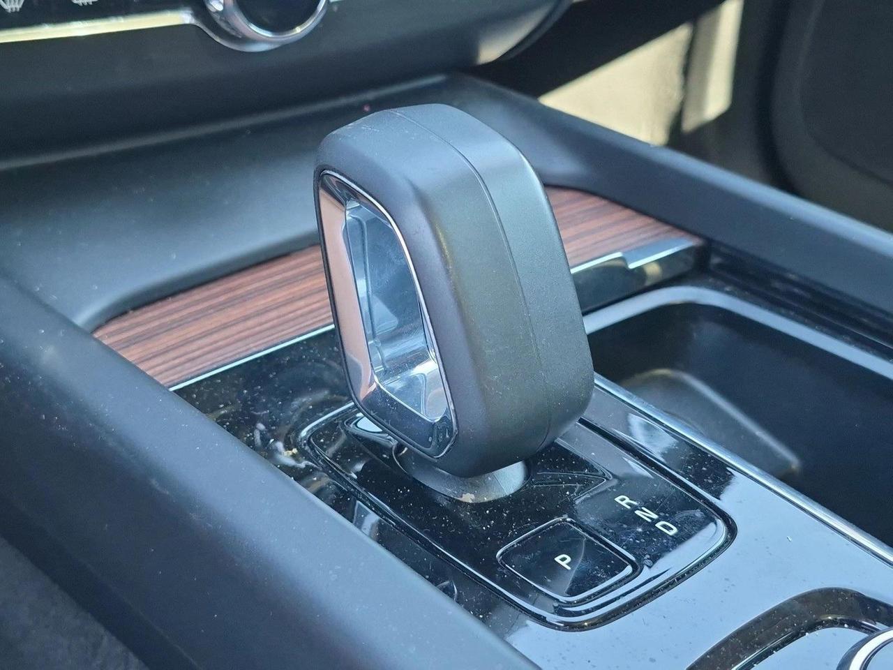 2023 Volvo XC60 Plus Bright Theme Roseville CA