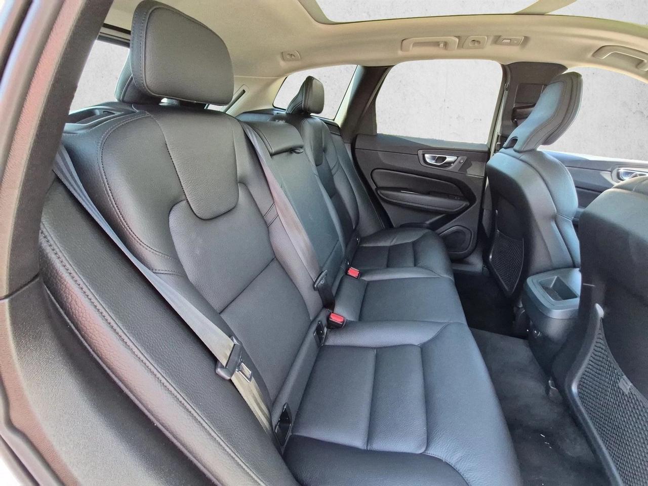 2023 Volvo XC60 Plus Bright Theme Roseville CA
