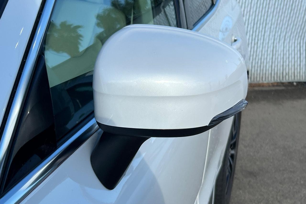 2023 Volvo XC60 Plus Bright Theme Roseville CA