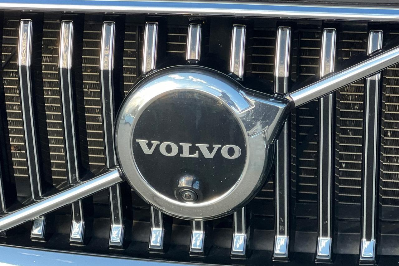 2023 Volvo XC60 Plus Bright Theme Roseville CA