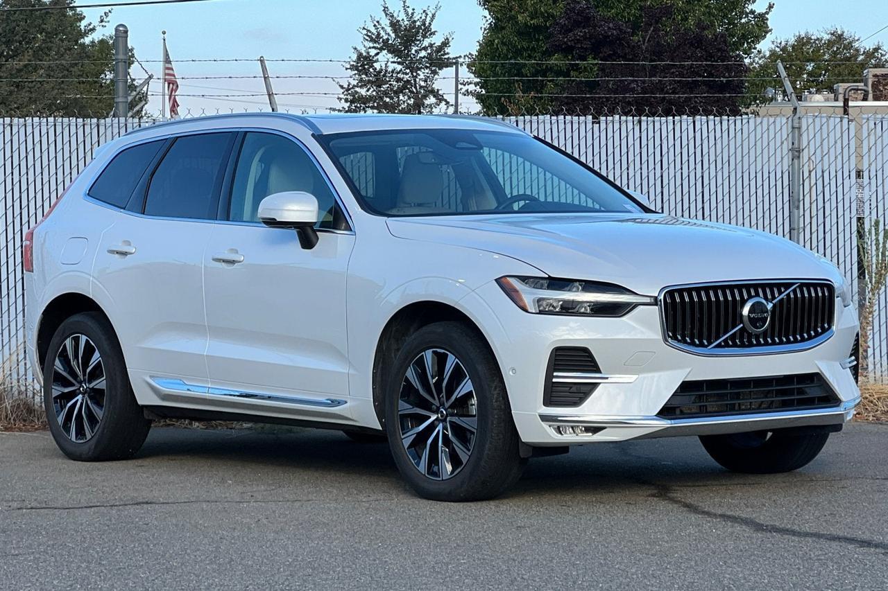 2023 Volvo XC60 Plus Bright Theme Roseville CA
