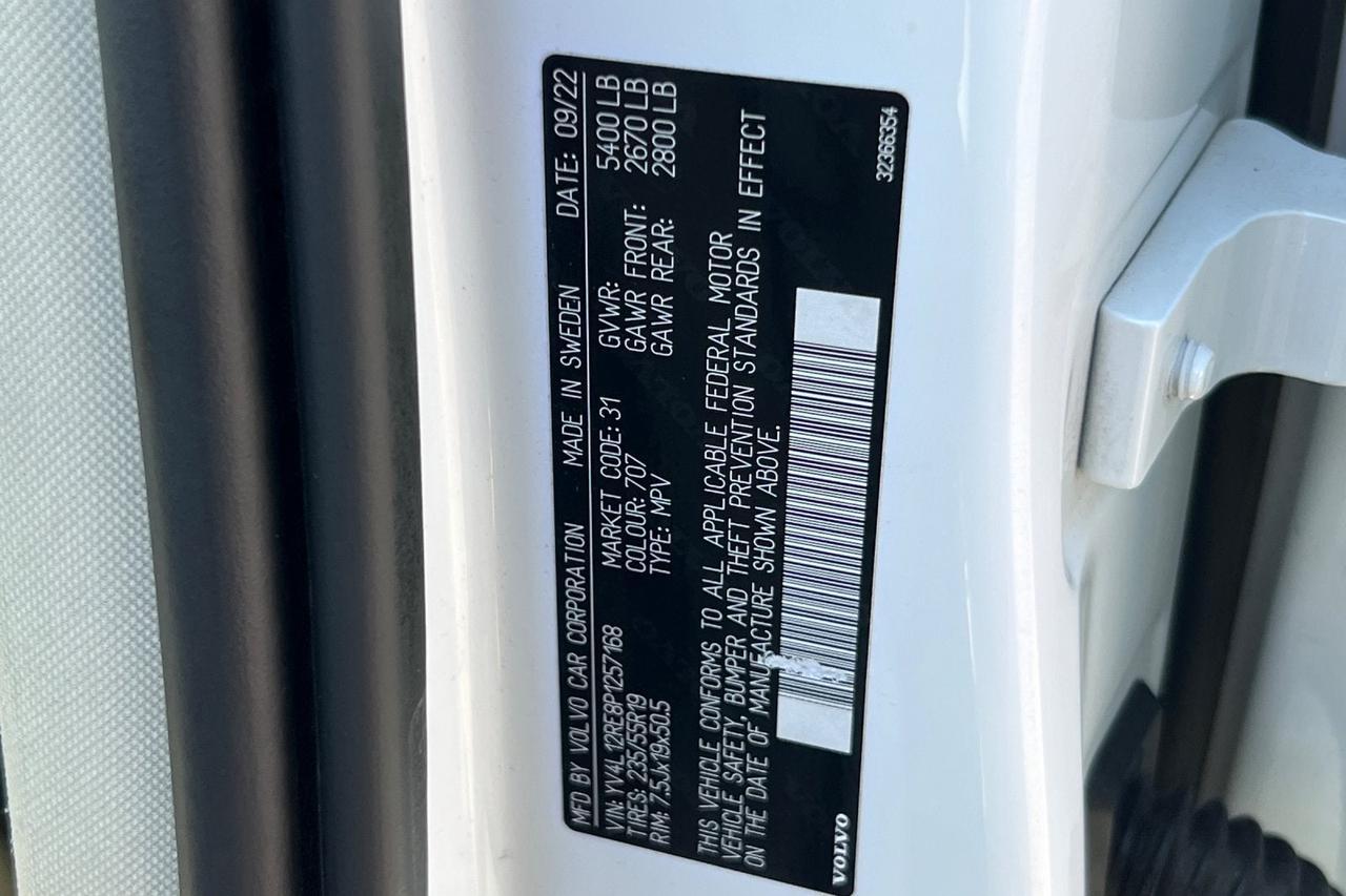 2023 Volvo XC60 Plus Bright Theme Roseville CA