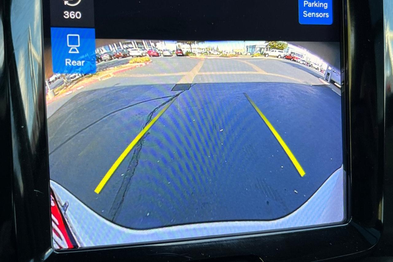 2023 Volvo XC60 Plus Bright Theme Roseville CA