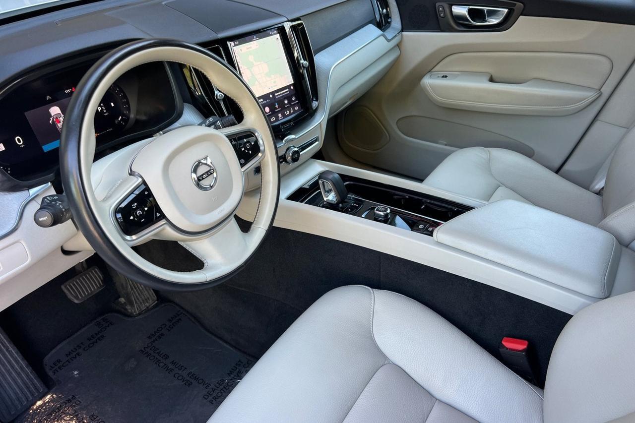 2023 Volvo XC60 Plus Bright Theme Roseville CA