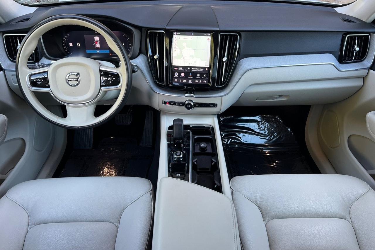 2023 Volvo XC60 Plus Bright Theme Roseville CA