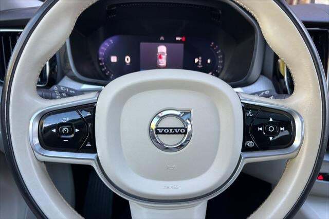 2023 Volvo XC60 Plus Bright Theme Roseville CA