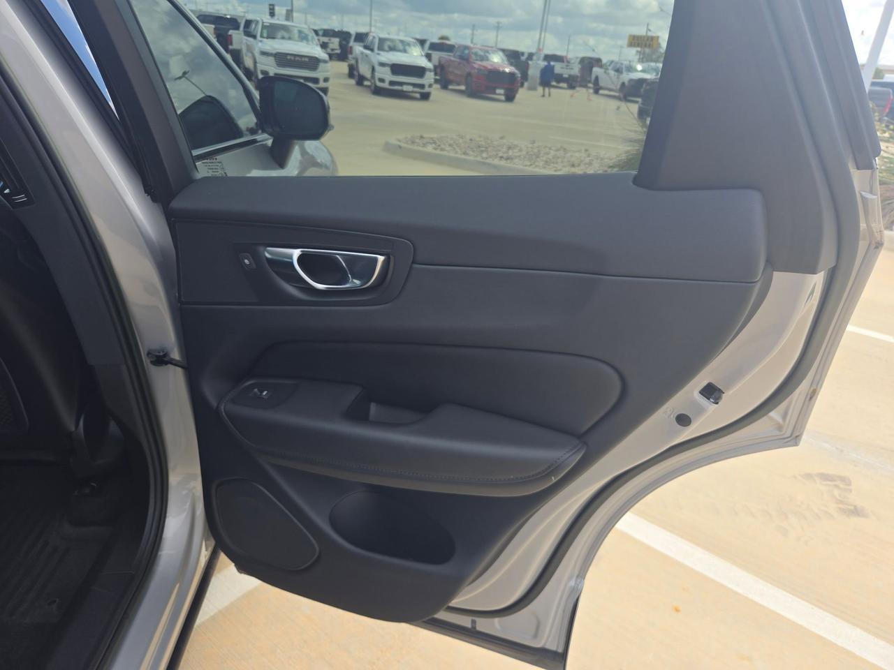 2023 Volvo XC60 Plus Dark Theme Castroville TX