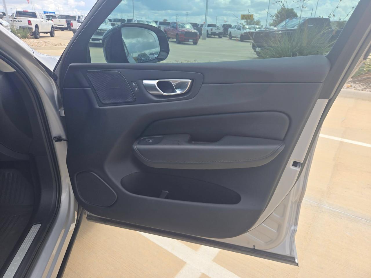 2023 Volvo XC60 Plus Dark Theme Castroville TX