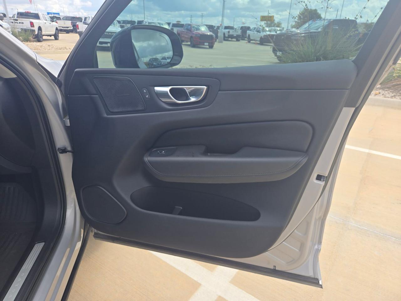 2023 Volvo XC60 Plus Dark Theme Castroville TX