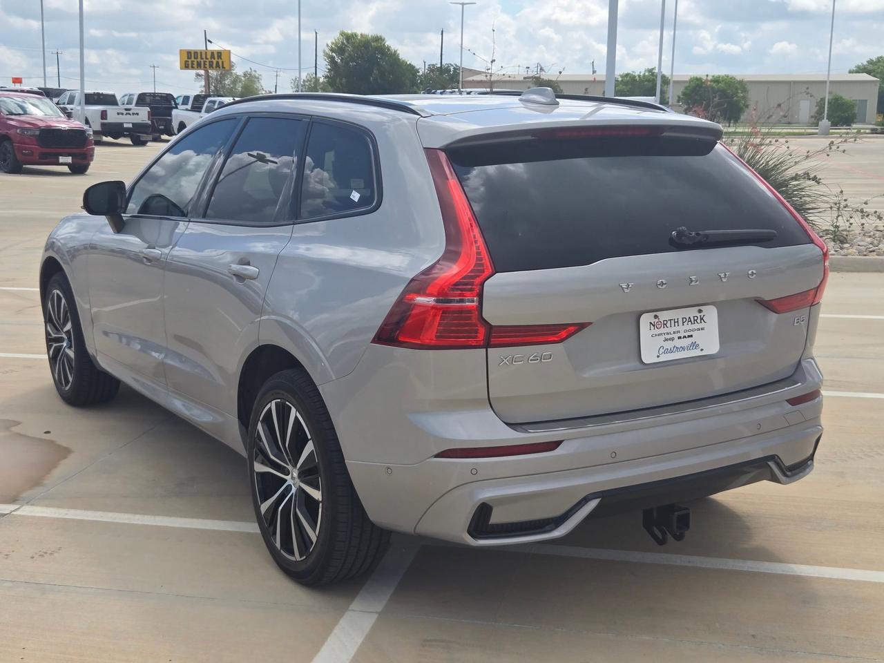 2023 Volvo XC60 Plus Dark Theme Castroville TX