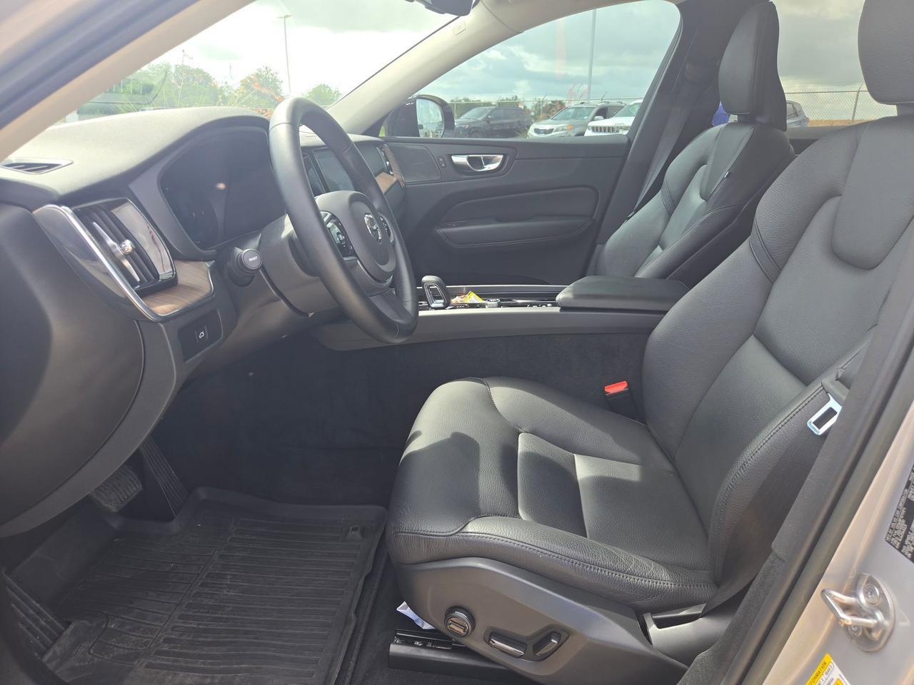 2023 Volvo XC60 Plus Dark Theme Castroville TX