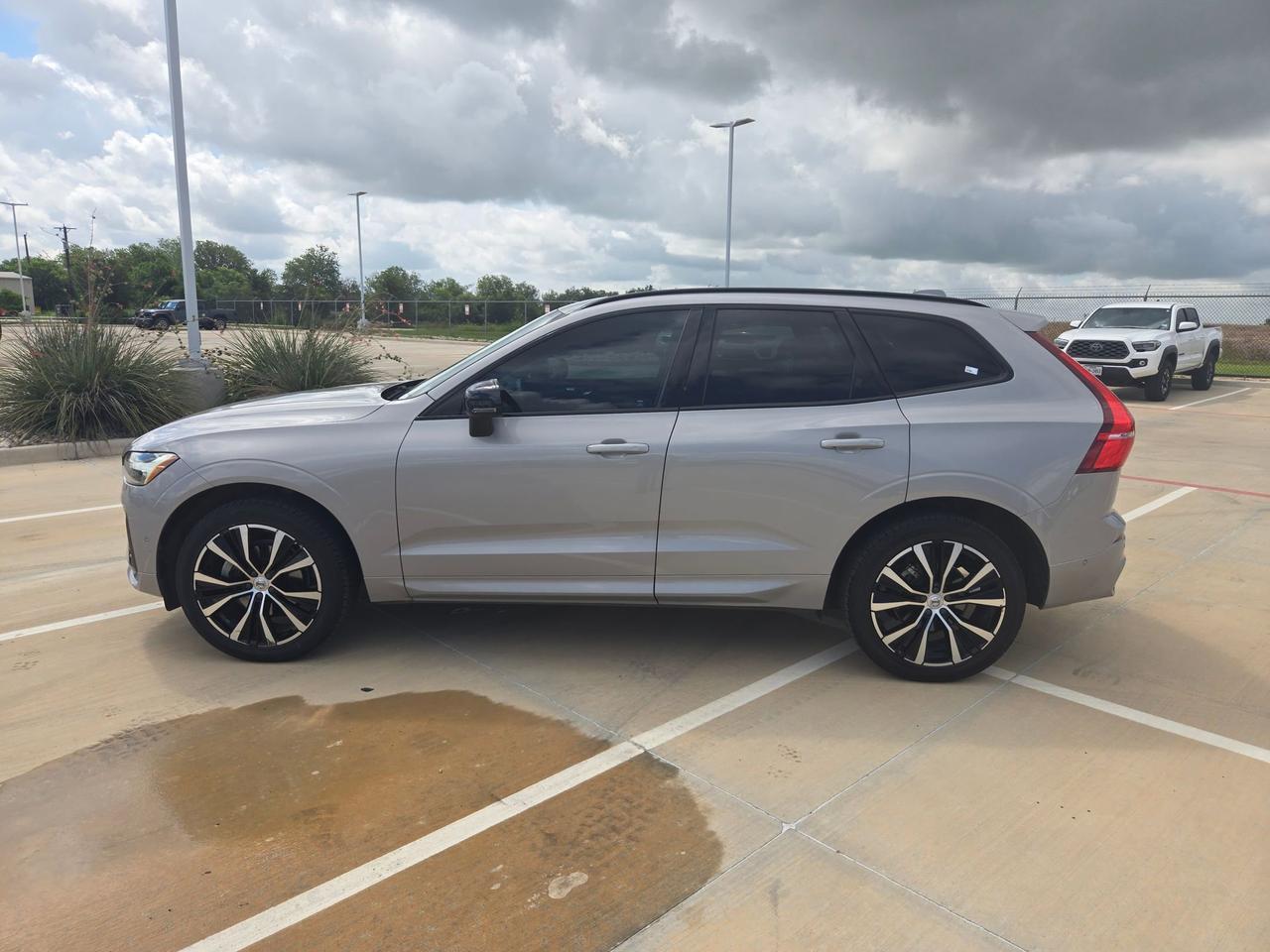 2023 Volvo XC60 Plus Dark Theme Castroville TX