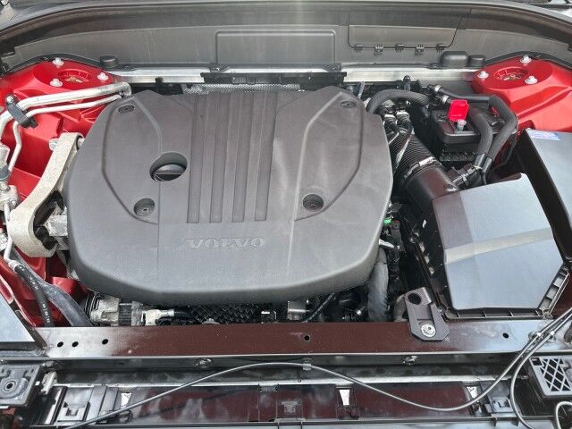 2023 Volvo XC60 Plus Dark Theme Springfield IL