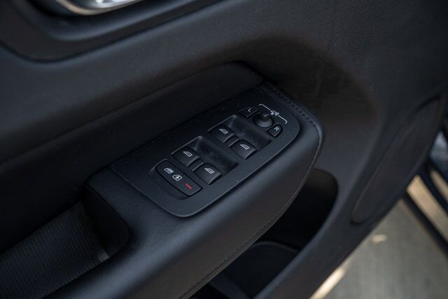 2023 Volvo XC60 Recharge Plug-In Hybrid Plus Dark Theme  Selma TX