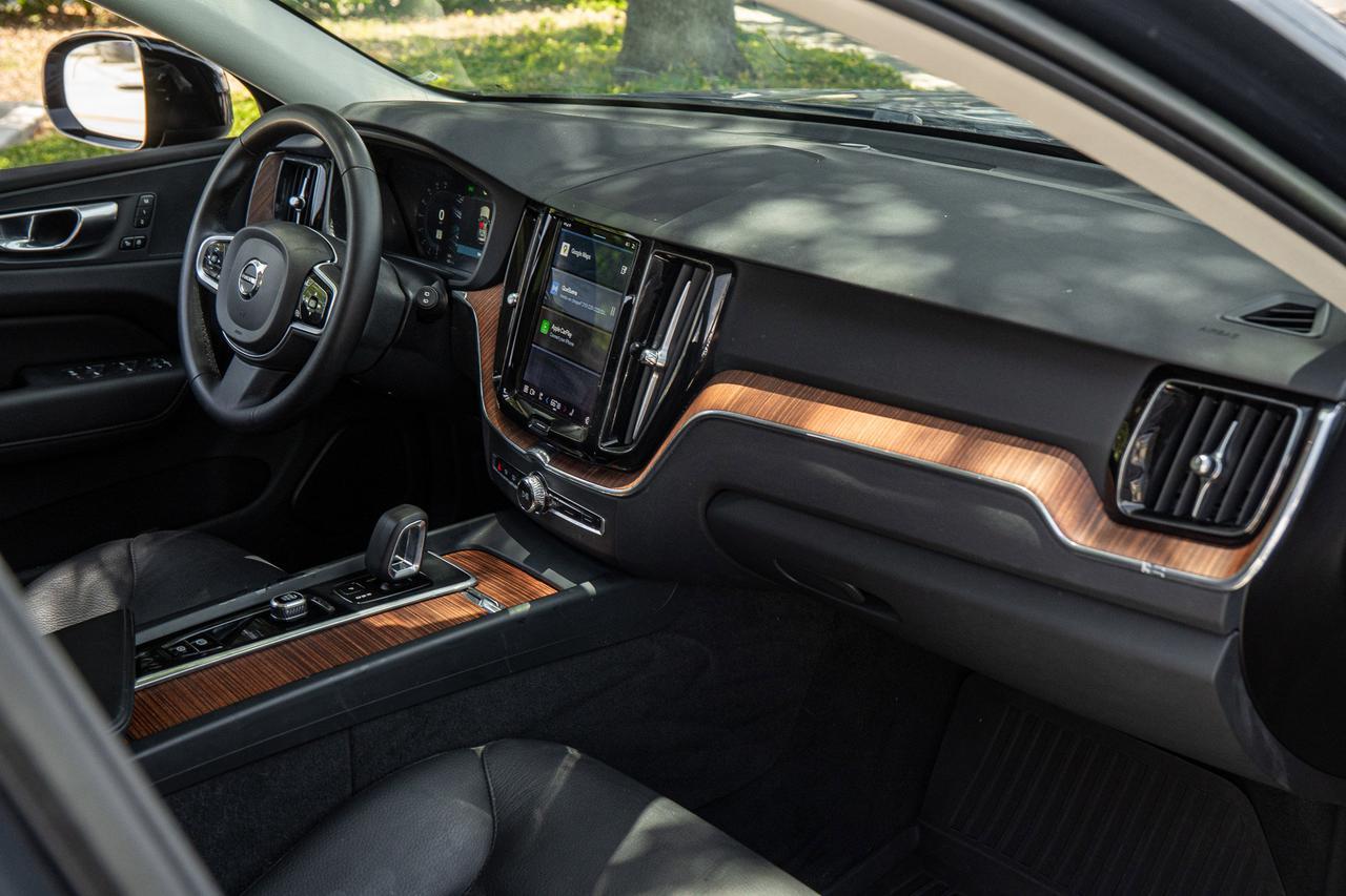 2023 Volvo XC60 Recharge Plug-In Hybrid Plus Dark Theme  Selma TX