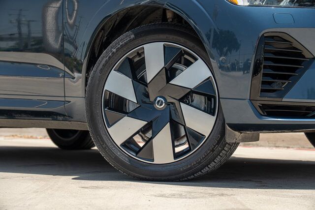 2023 Volvo XC60 Recharge Plug-In Hybrid Plus Dark Theme  Selma TX